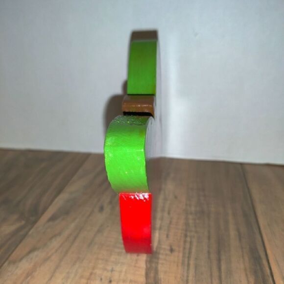 Worlds Greatest Teacher Wooden Apple 80's. Has some wear from age and use. Sold - Picture 3 of 6